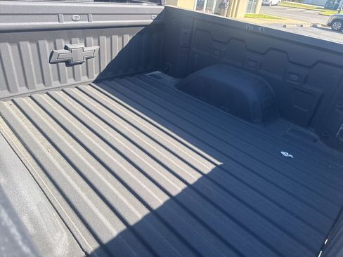 Used 2024 Chevrolet Silverado 1500 LTZ image 23