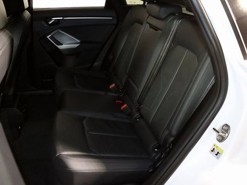 Used 2025 Audi Q3 2.0T Premium image 13