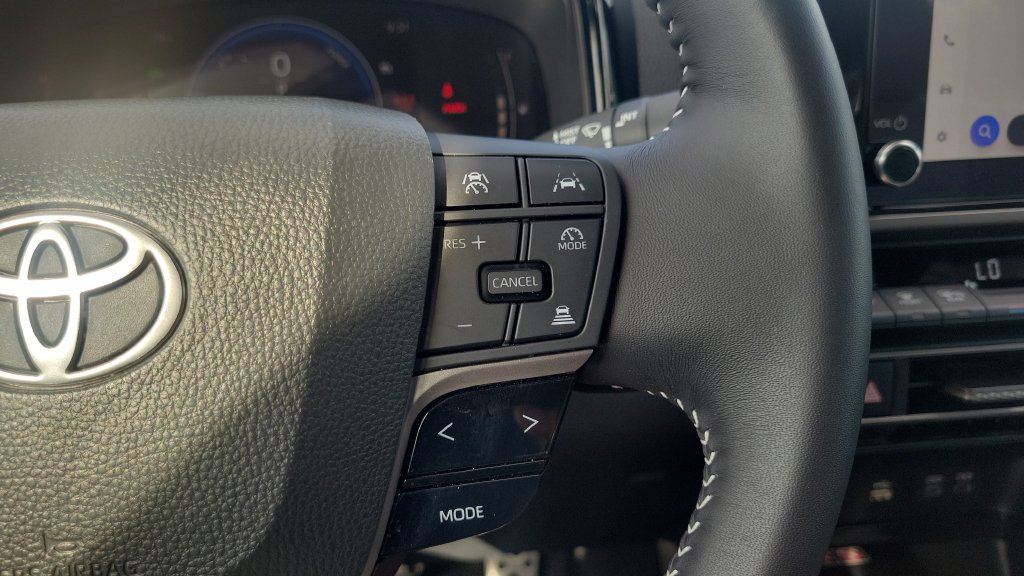 Used 2026 Toyota Camry SE FWD image 20