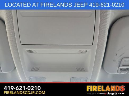 Used 2022 Ford Escape SE image 24