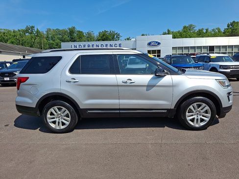 Certified 2018 Ford Explorer XLT w/ Equipment Group 202A AWD/4WD image 12