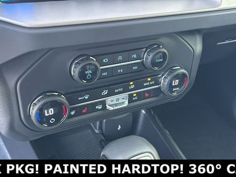 New 2025 Ford Bronco Outer Banks image 15