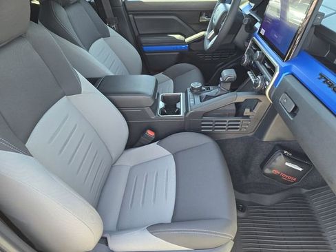 Certified 2025 Toyota Tacoma TRD Off-Road w/ TRD Off Road Upgrade Package AWD/4WD image 12