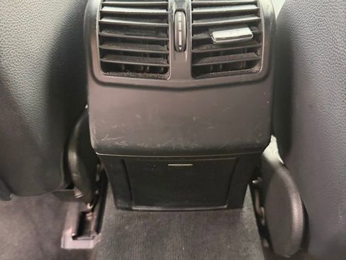 Used 2012 Mercedes-Benz E 350 Sedan image 10