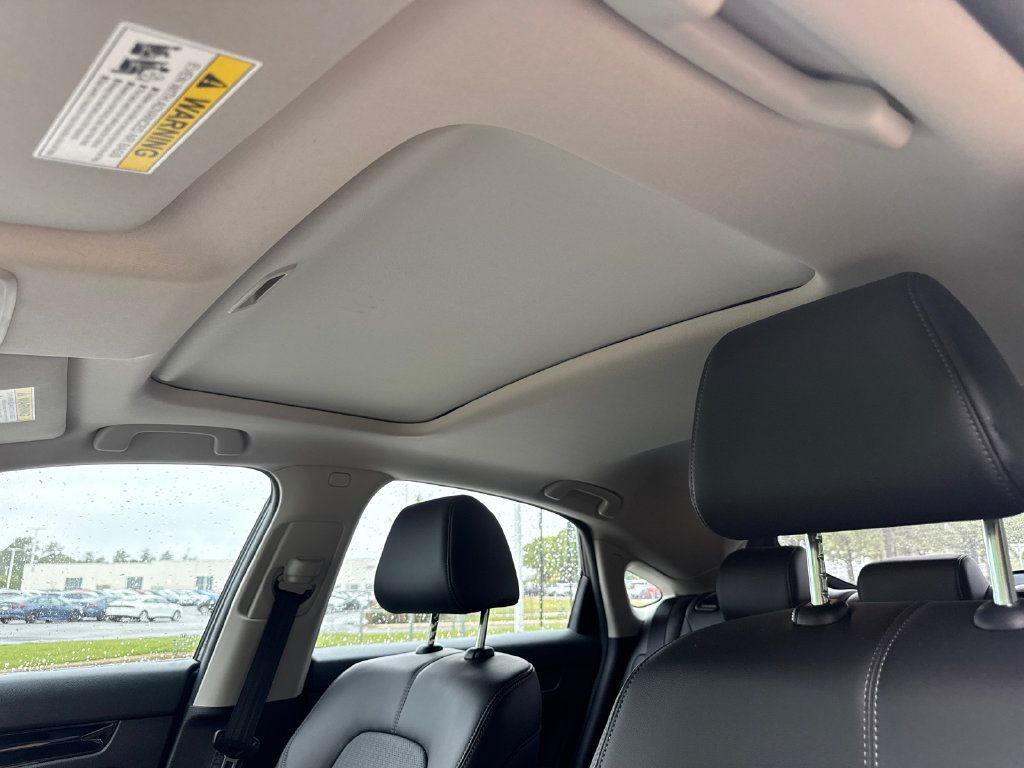 Certified 2024 Honda Civic EX-L image 31