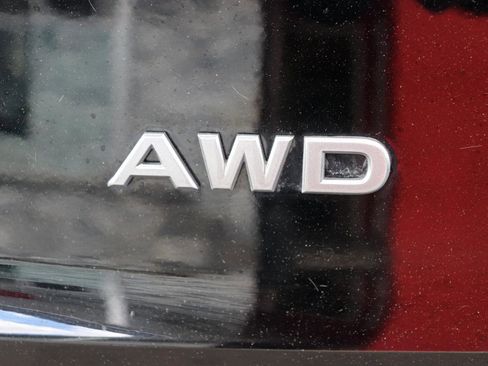 Used 2024 Nissan Rogue S AWD/4WD image 55
