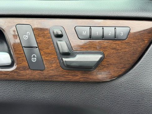 Used 2014 Mercedes-Benz GL 450 4MATIC image 21