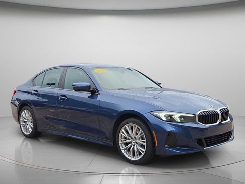 Used 2023 BMW 330i xDrive Sedan w/ Premium Package AWD/4WD image 9