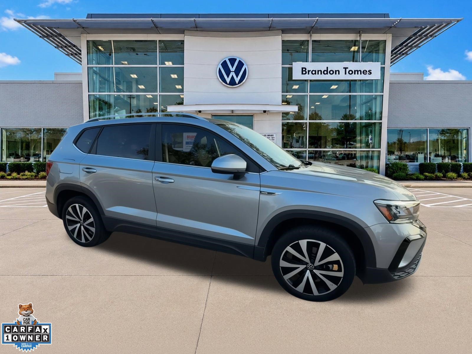 Used 2023 Volkswagen Taos SE FWD image 10