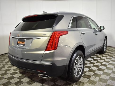 Used 2018 Cadillac XT5 Luxury w/ Driver Awareness Package image 4