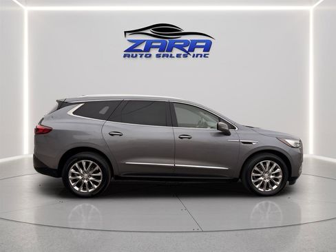 Used 2020 Buick Enclave Premium w/ Sun and Sites Package image 7