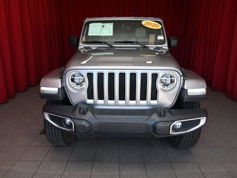 Used 2020 Jeep Wrangler Unlimited Sahara image 12