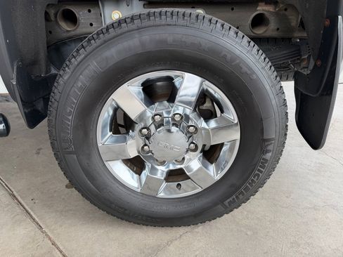 Used 2019 GMC Sierra 2500 SLT w/ Duramax Plus Package AWD/4WD image 61