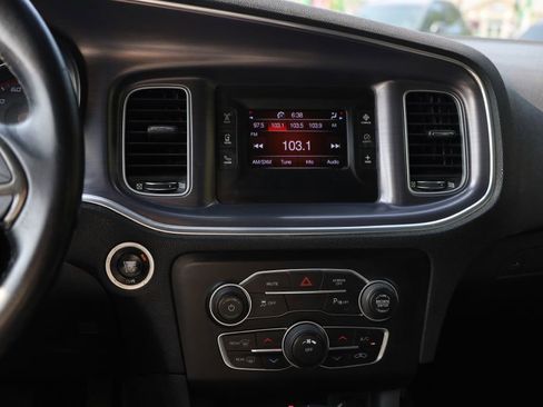 Used 2017 Dodge Charger SE w/ Popular Equipment Group image 33