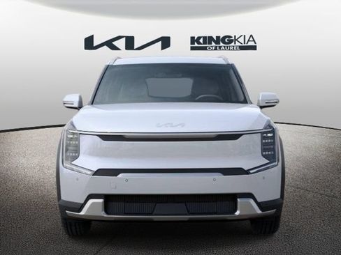 New 2026 Kia EV9 Wind AWD/4WD image 2
