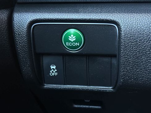 Used 2015 Honda Accord Sport image 27