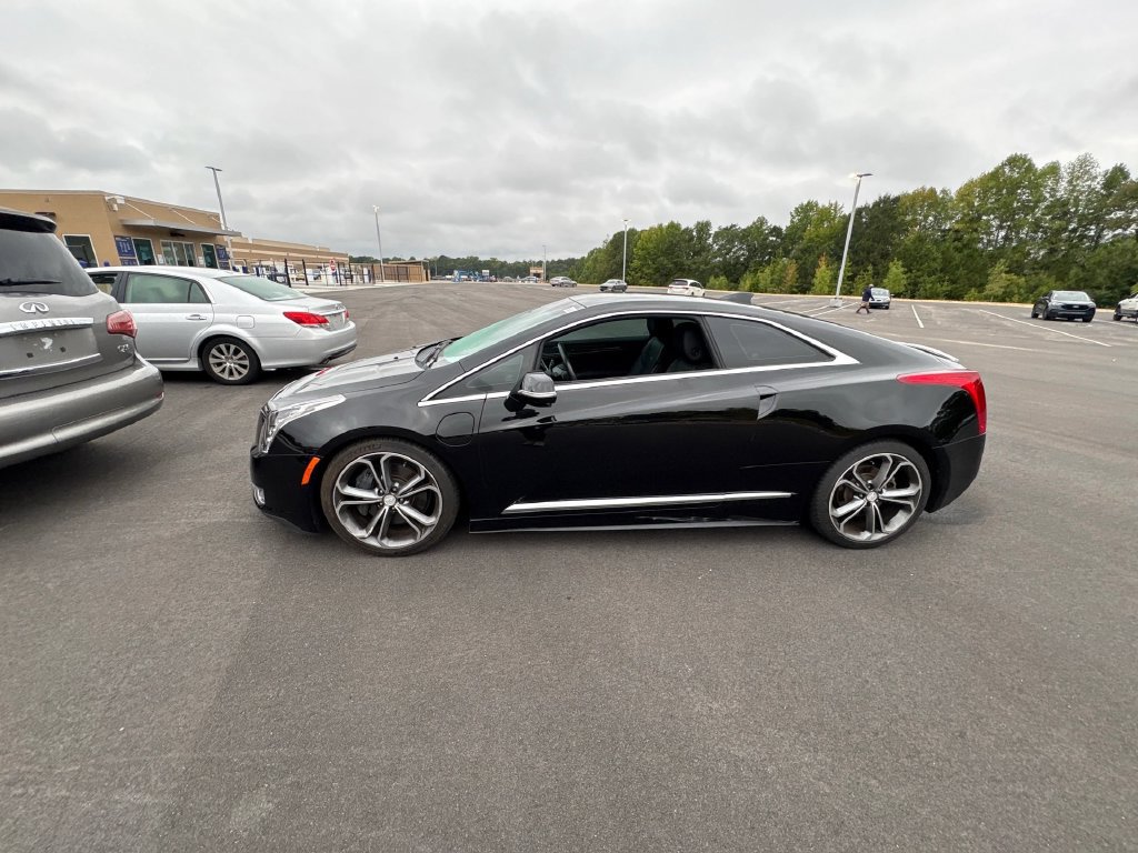 Used 2016 Cadillac ELR w/ Performance Package FWD image 7