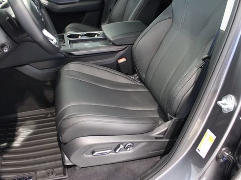 New 2026 Acura MDX SH-AWD image 9