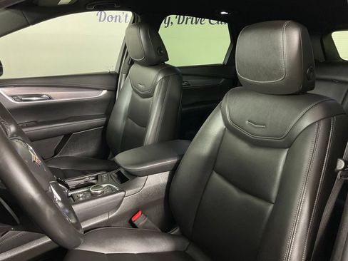 Used 2021 Cadillac XT5 Luxury FWD image 14