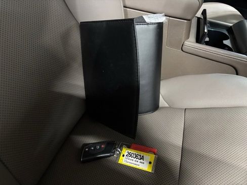 Used 2023 Lexus GX 460 Premium image 35