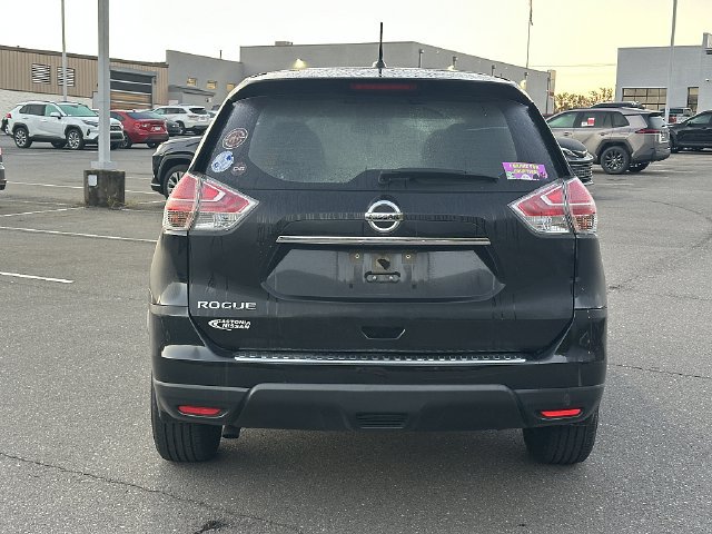 Used 2016 Nissan Rogue S FWD image 7