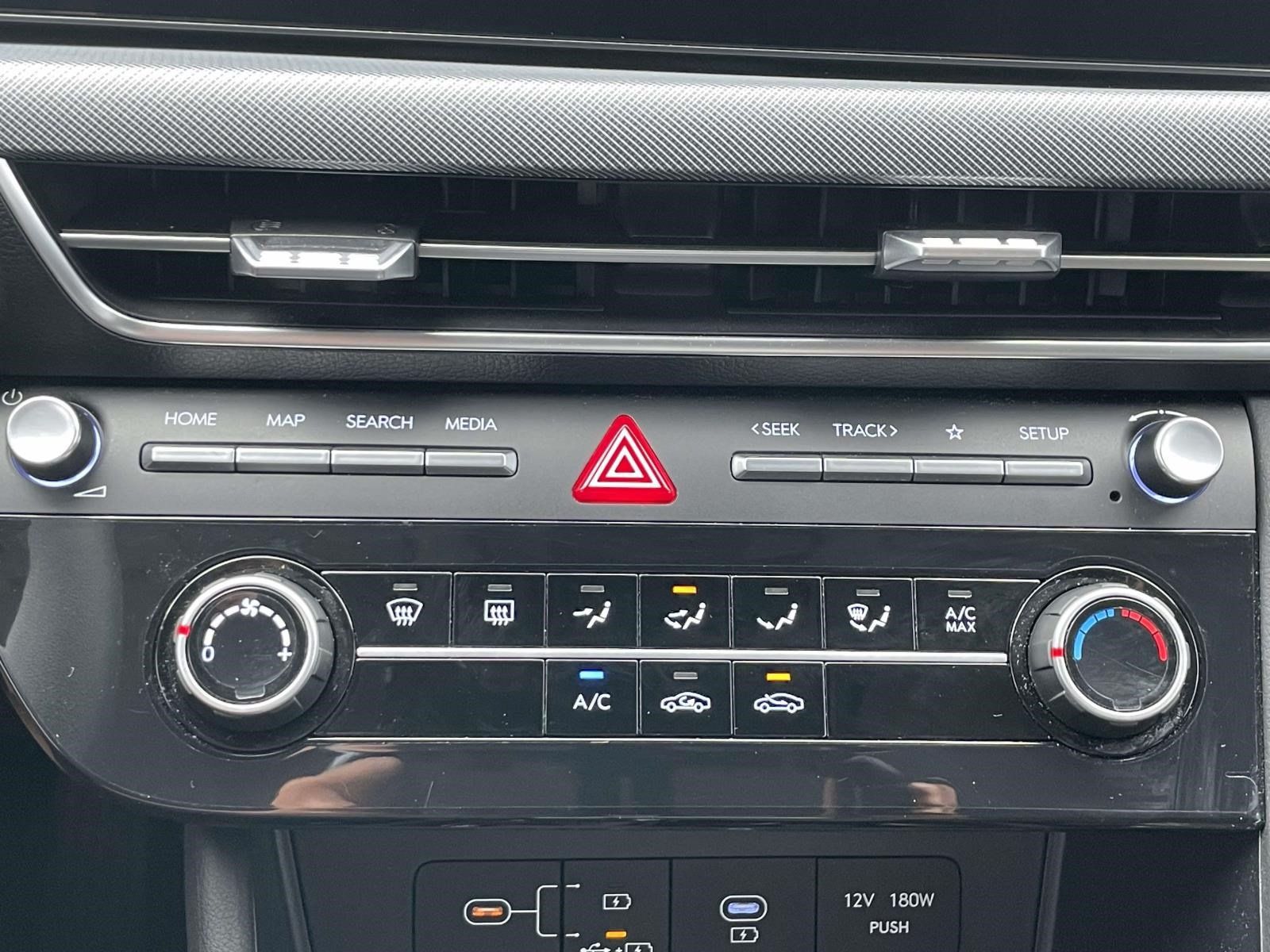 Used 2025 Hyundai Sonata SE FWD image 26