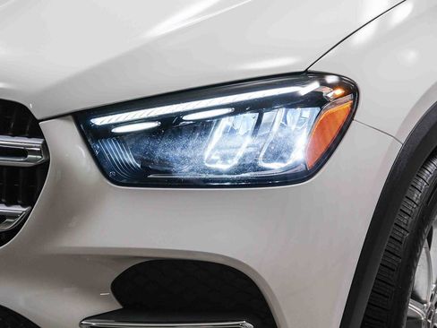 Certified 2024 Mercedes-Benz GLE 450e 4MATIC image 12