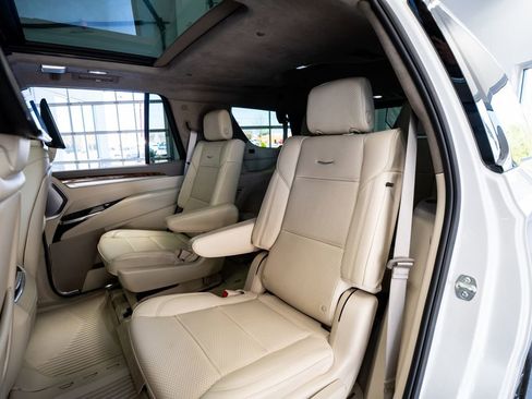 Used 2025 Cadillac Escalade Sport Platinum AWD/4WD image 52