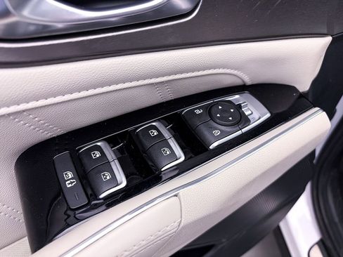 Used 2022 Kia Sorento SX image 18