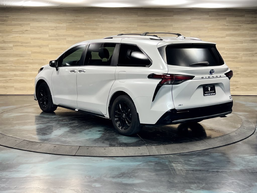 Used 2024 Toyota Sienna Limited AWD/4WD image 18