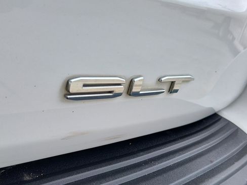 Used 2022 GMC Yukon SLT w/ SLT Premium Package RWD image 6