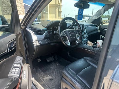 Used 2019 GMC Yukon SLT w/ Premium Edition RWD image 10