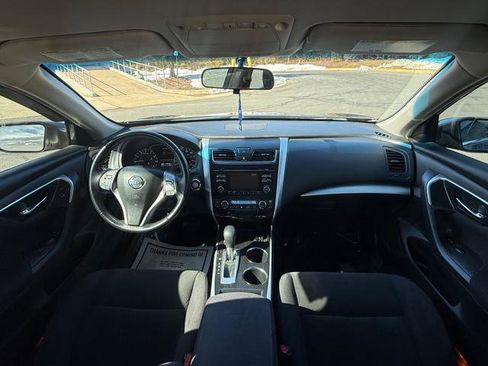 Used 2013 Nissan Altima 2.5 SV image 9