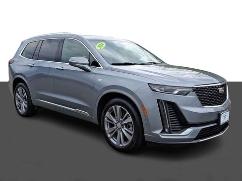 Used 2024 Cadillac XT6 Premium Luxury AWD/4WD image 7