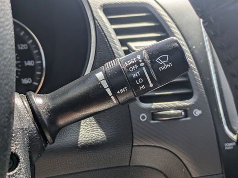 Used 2018 Kia Forte S image 25