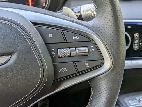 Used 2025 Genesis GV70 3.5T Sport w/ Sport Advanced Package AWD/4WD image 30