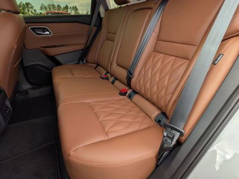 New 2026 Nissan Rogue Platinum w/ Platinum Premium Package image 32