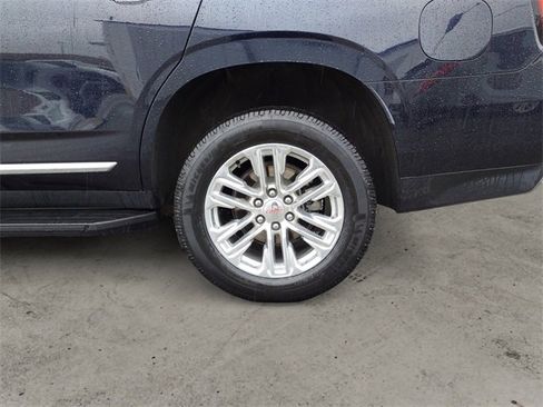 Used 2024 GMC Yukon SLT image 14