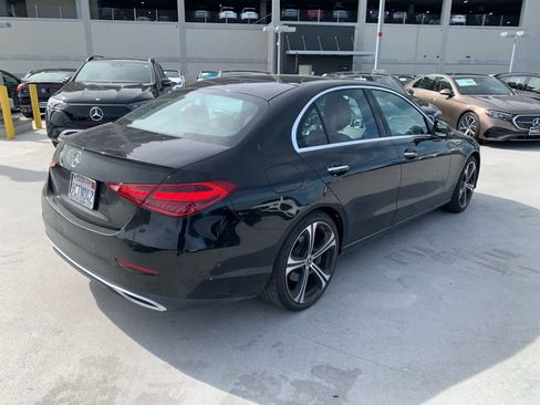Used 2022 Mercedes-Benz C 300 Sedan image 4