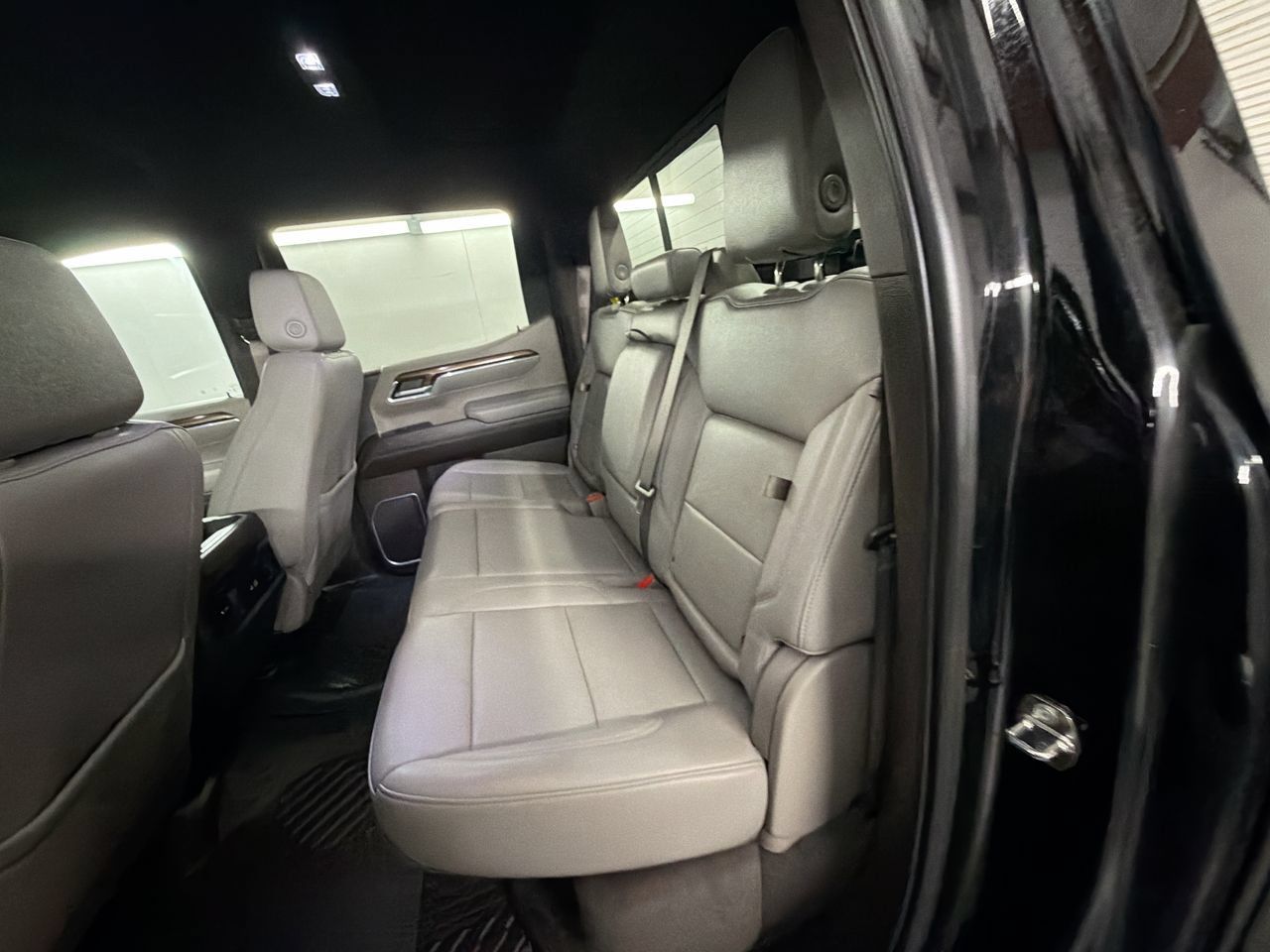 Certified 2024 Chevrolet Silverado 1500 LT Trail Boss w/ Convenience Package II AWD/4WD image 25