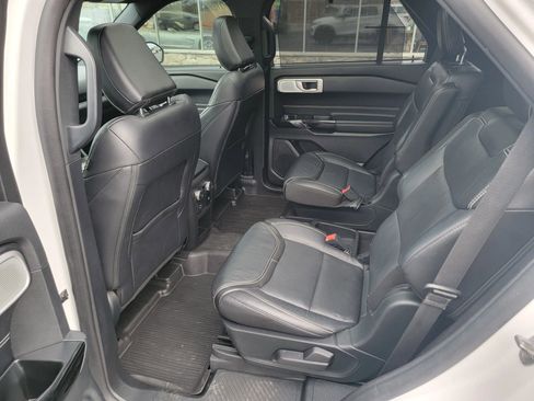 Used 2021 Ford Explorer ST w/ Equipment Group 401A image 11