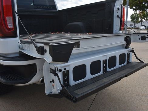 Used 2025 GMC Sierra 1500 AT4 w/ AT4 Premium Package image 14