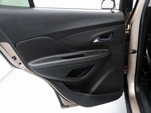 Used 2018 Buick Encore Preferred image 24