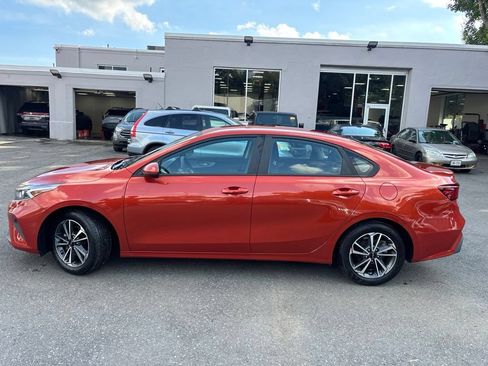 Used 2023 Kia Forte LXS FWD image 3