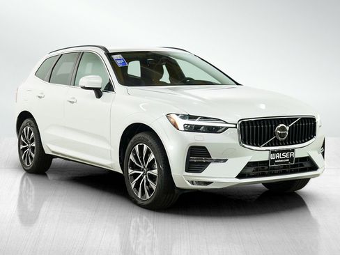 Used 2023 Volvo XC60 B5 Core AWD/4WD image 7