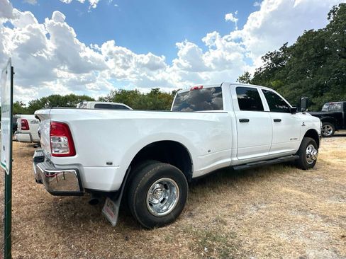 Used 2021 RAM 3500 Tradesman w/ Chrome Appearance Group AWD/4WD image 3
