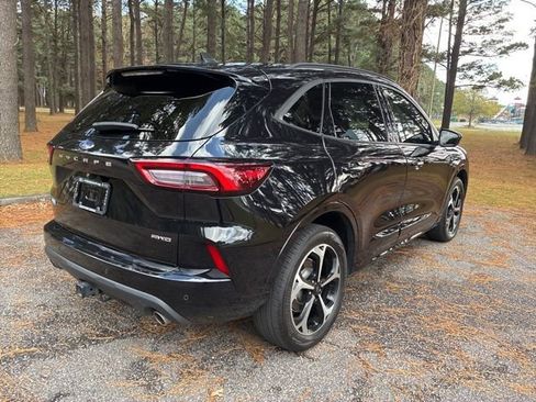 Used 2024 Ford Escape ST-Line Select w/ Tech Pack #2 image 3