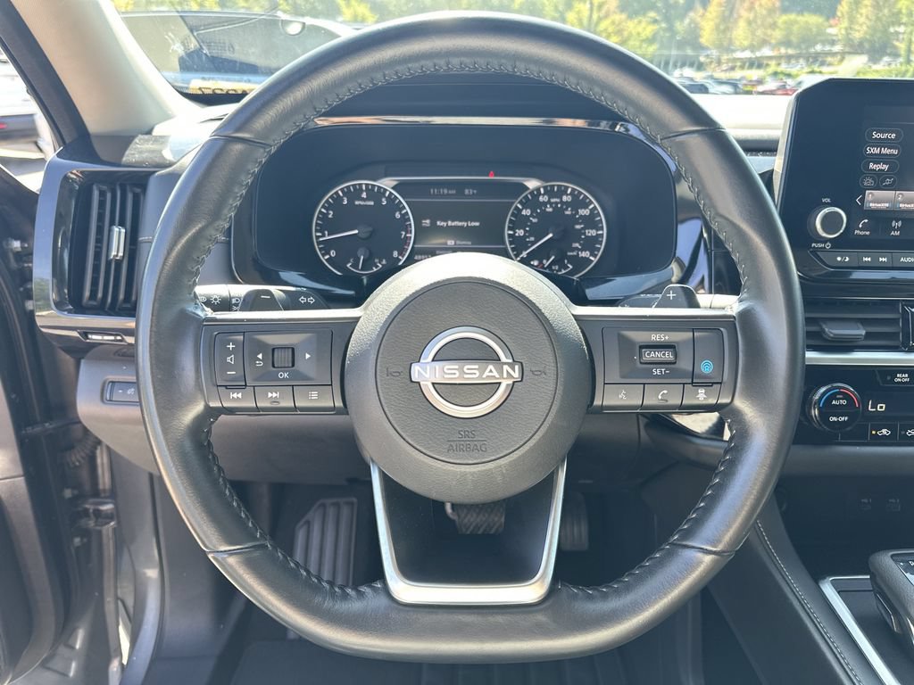 Used 2024 Nissan Pathfinder SV FWD image 12
