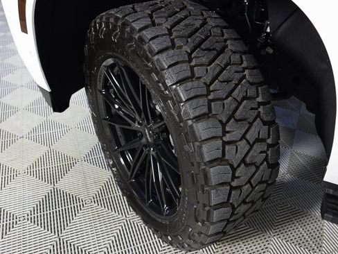 Used 2026 GMC Yukon Denali w/ Sun & Power Step Package image 44