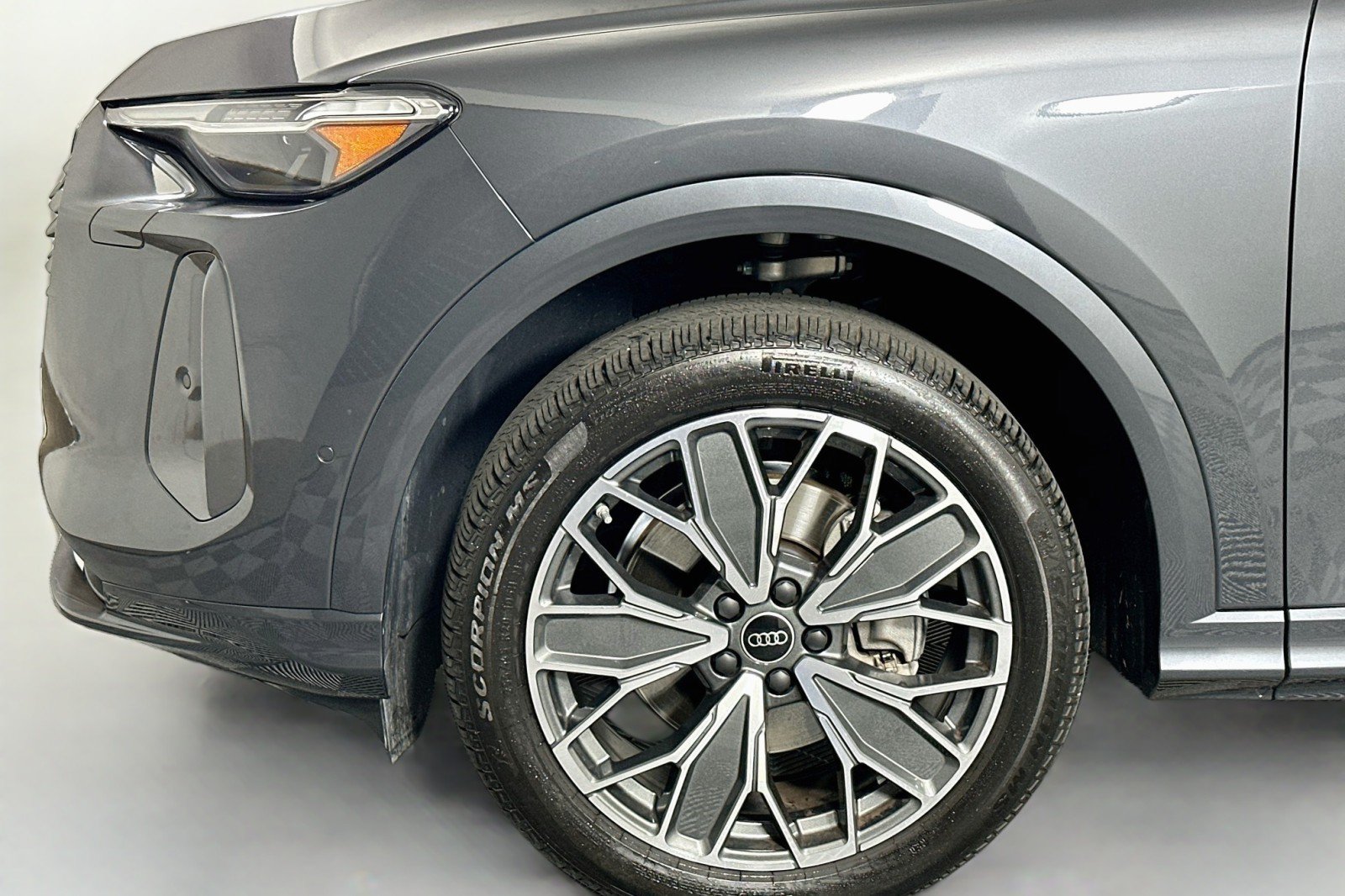 Used 2025 Audi Q5 Premium w/ Premium Plus AWD/4WD image 12